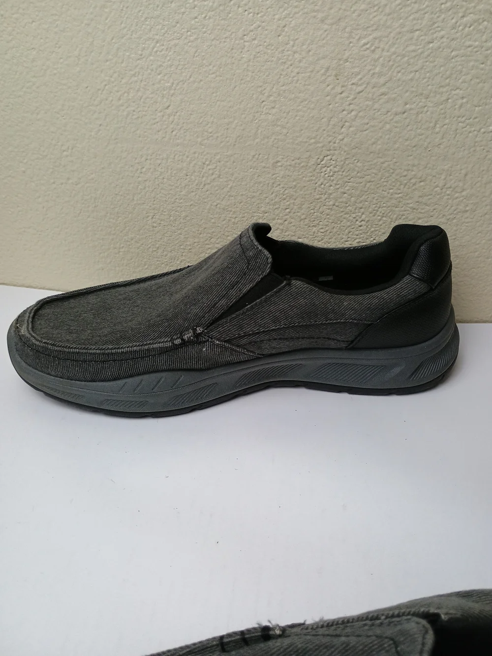 Skechers Cohagen - Vierra Men's 13 Black Slip-On Casual Loafers Relaxed Fit